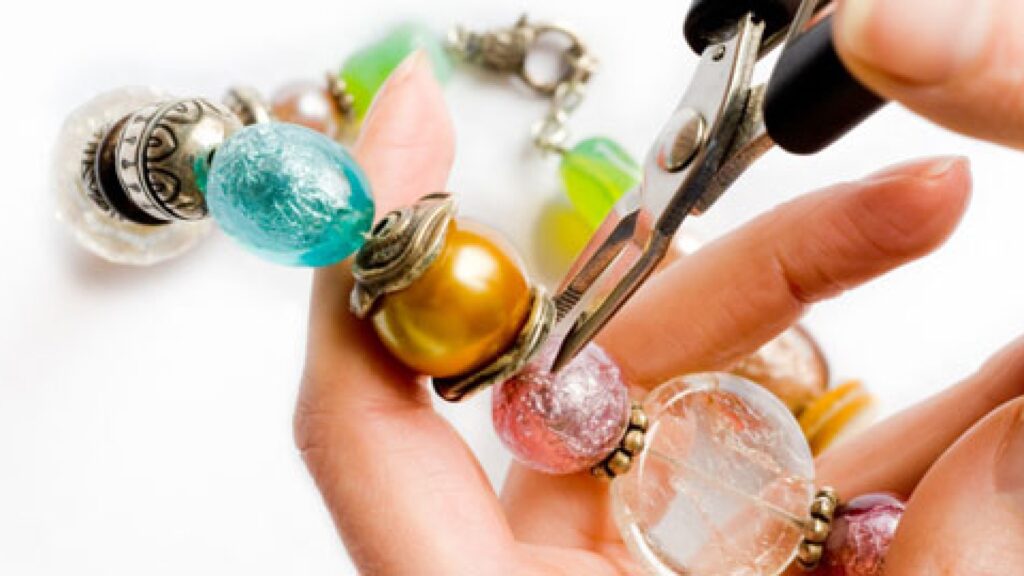 How to Start a Crystal Jewelry Business